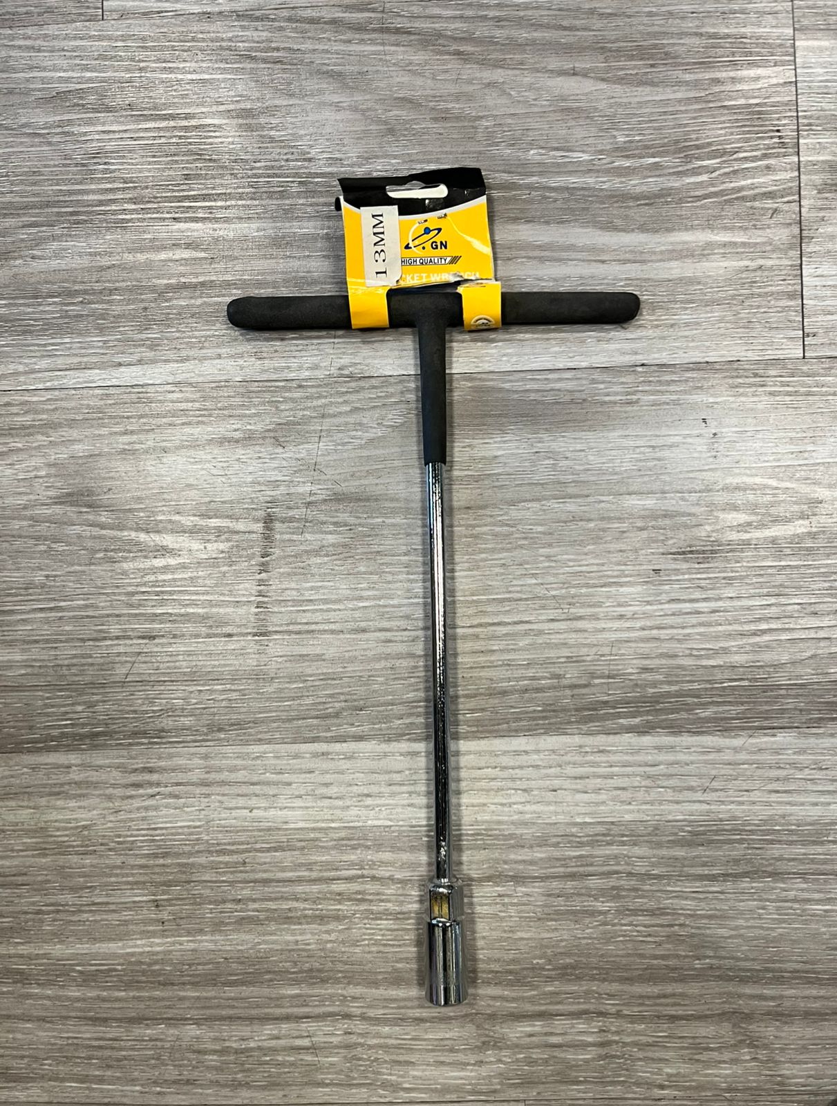 LLAVE T 13MM